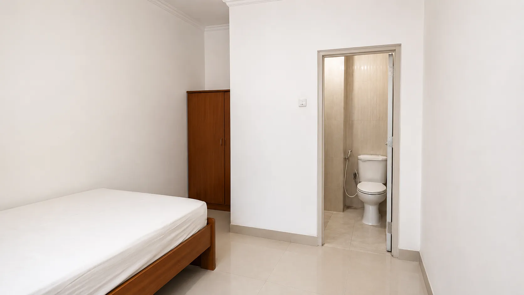 Kost Jeva Tanjung Duren