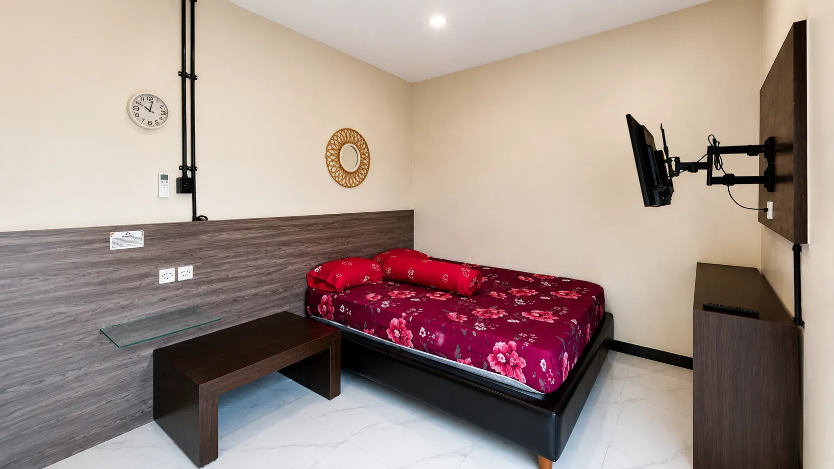 D Mozsa Kost Radio Dalam