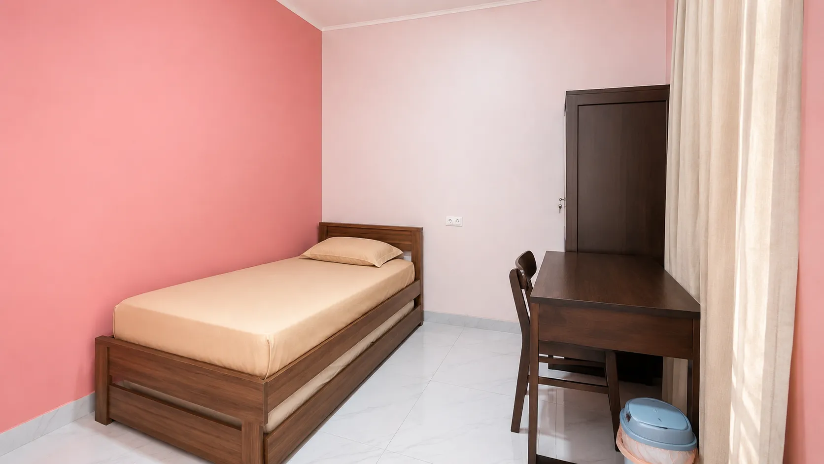 Onie’s Kost Exec Putri Pasar Rebo