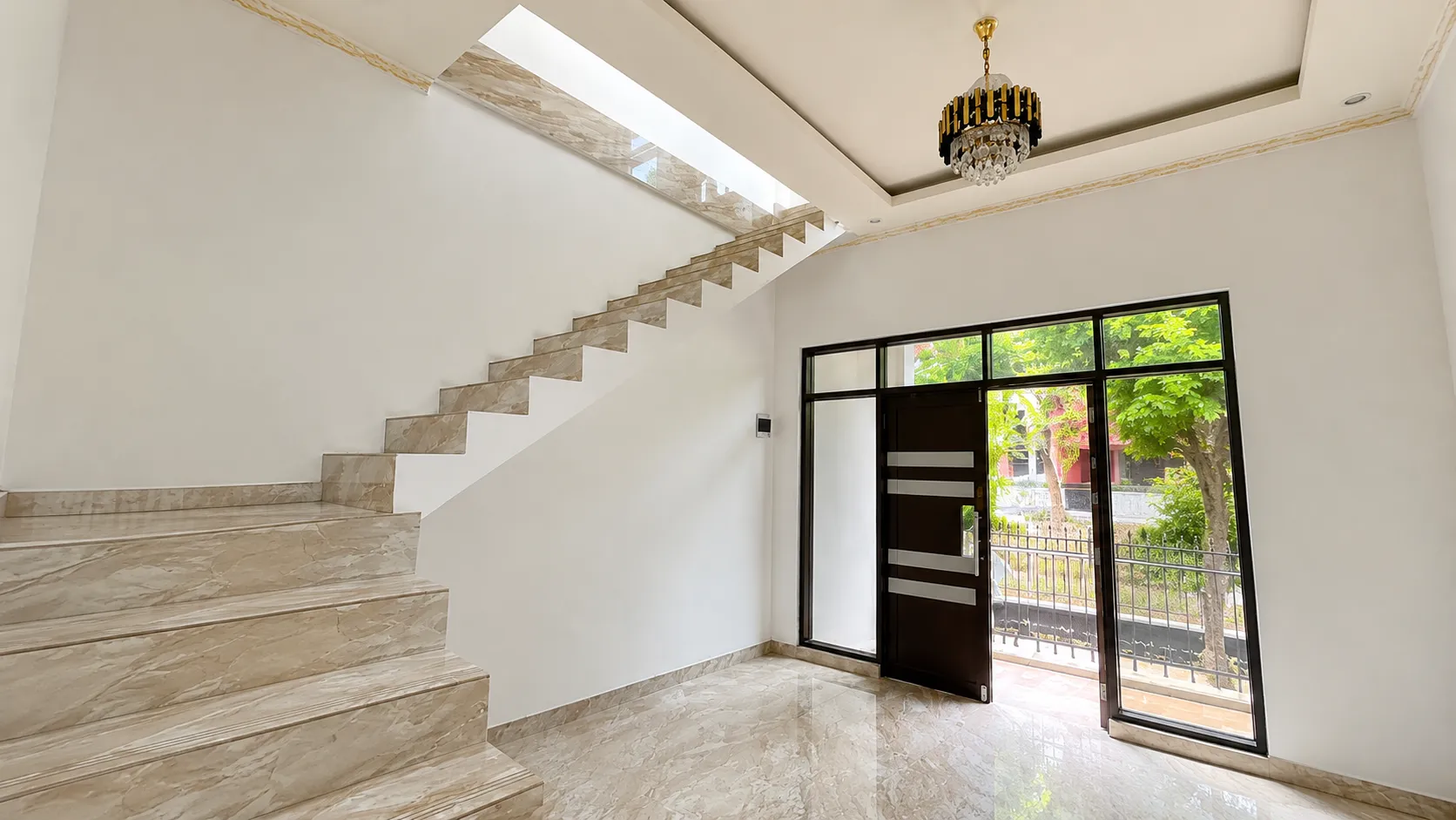 Rumah Sewa Minimalis Kayu Putih