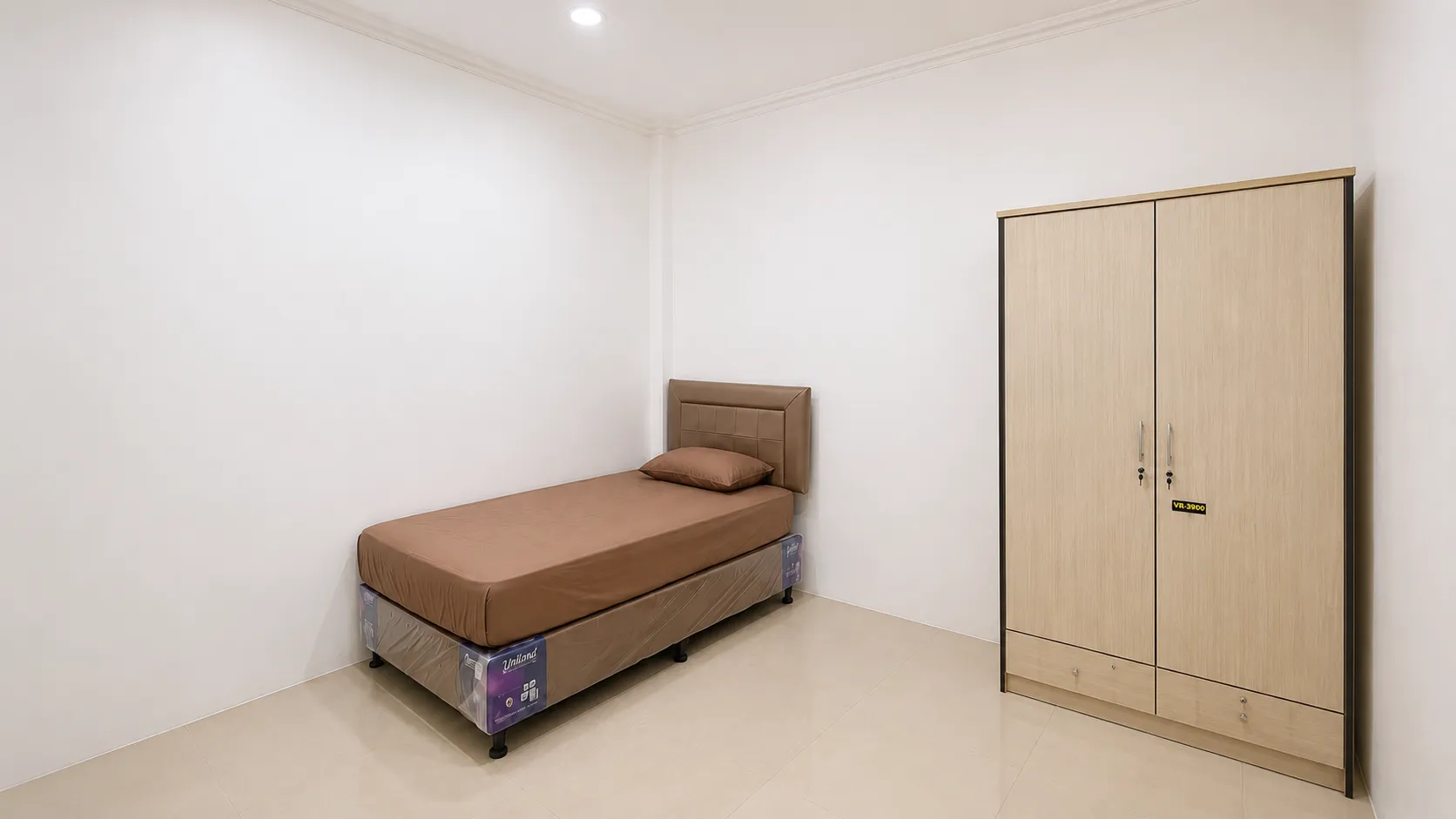 Kost Sandang 68 Pal Merah Pet Freidnly