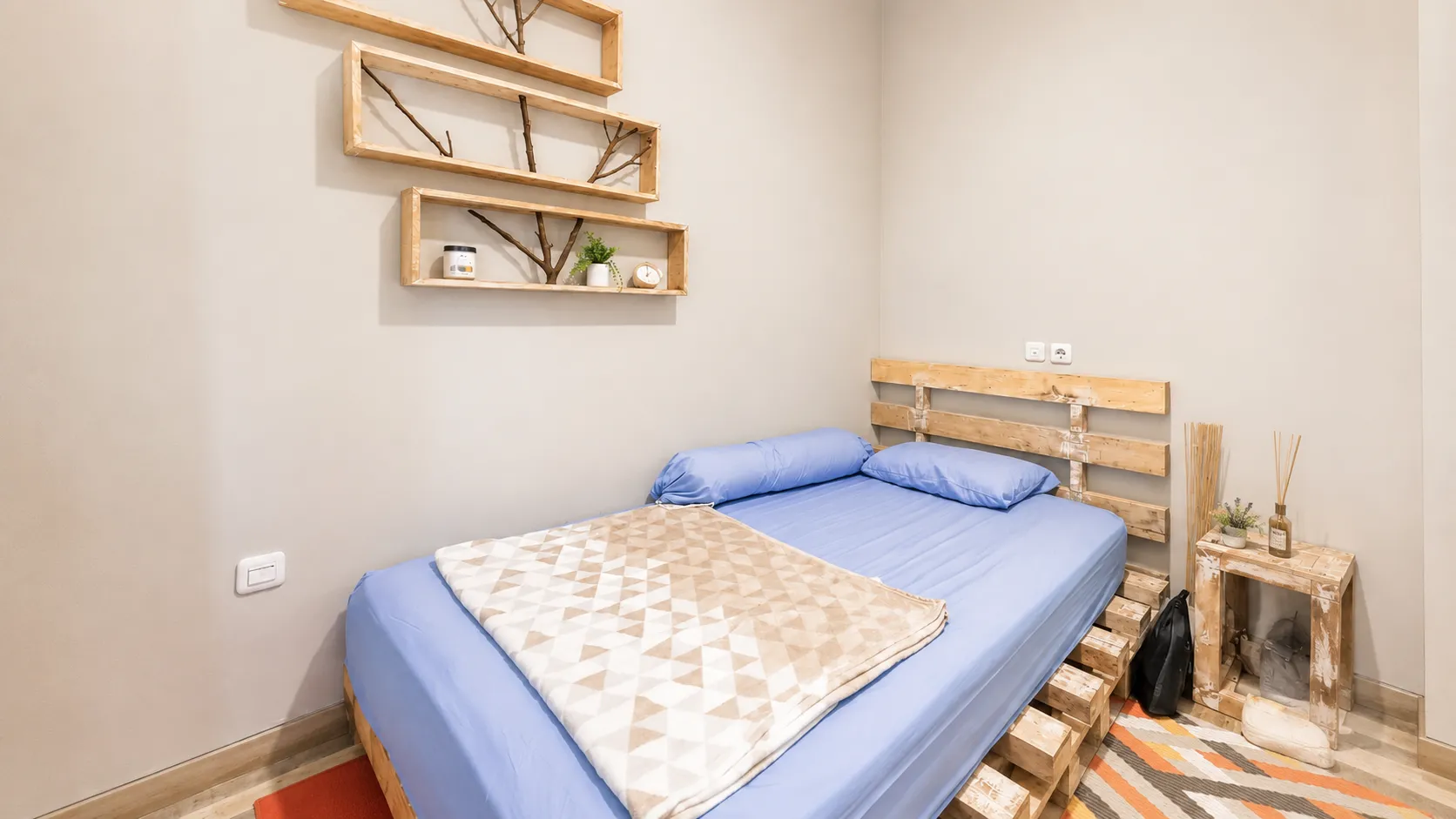 Kost Putri Emeralda Cempaka Putih