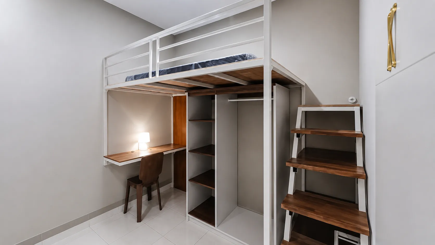 The Invi's Mezzanine Kost Pancoran